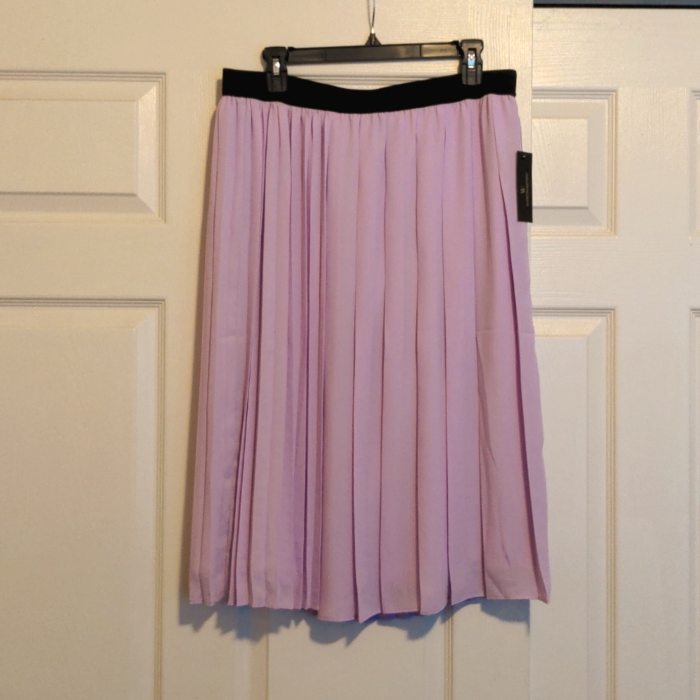 Pleated skirt